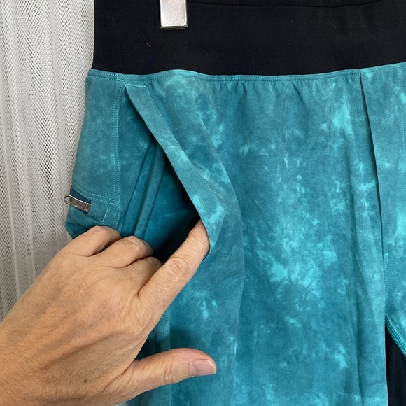 🥂HPLululemon men‘s T.H.E. Linerness 9” athletic running🏃 workout short Size L - Picture 3 of 17